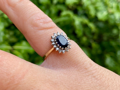 Vintage 9ct Gold Sapphire & Diamond Ring
