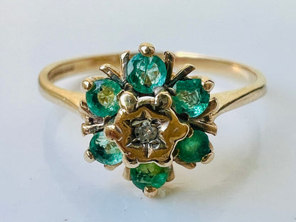 9ct Gold Emerald & Diamond Ring