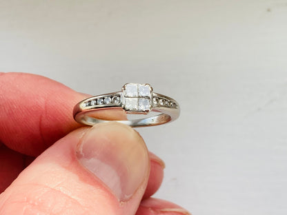 18ct Gold Diamond Ring