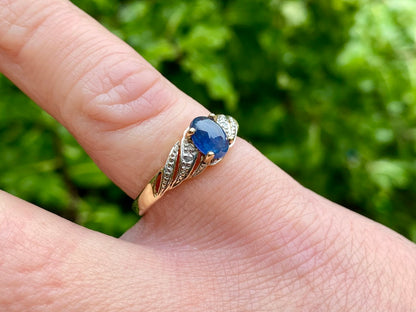 9ct Gold Sapphire & Diamond Ring
