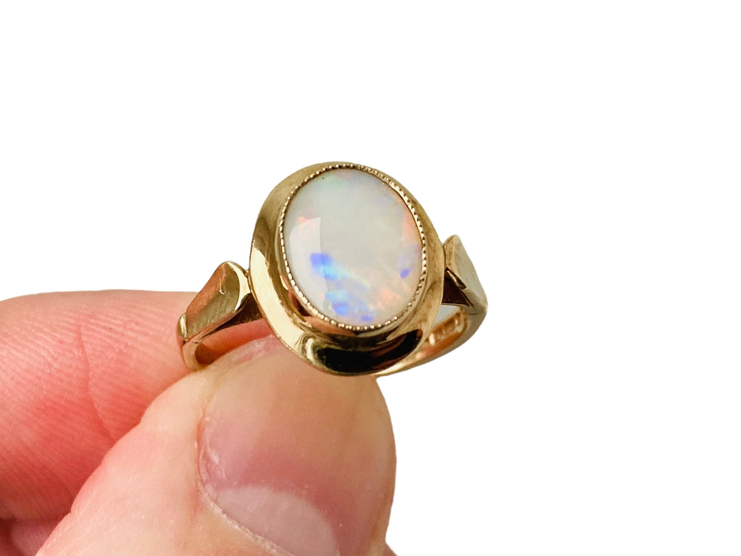 Vintage 9ct Gold Opal Ring