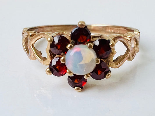 Vintage 9ct Gold Opal & Garnet Ring