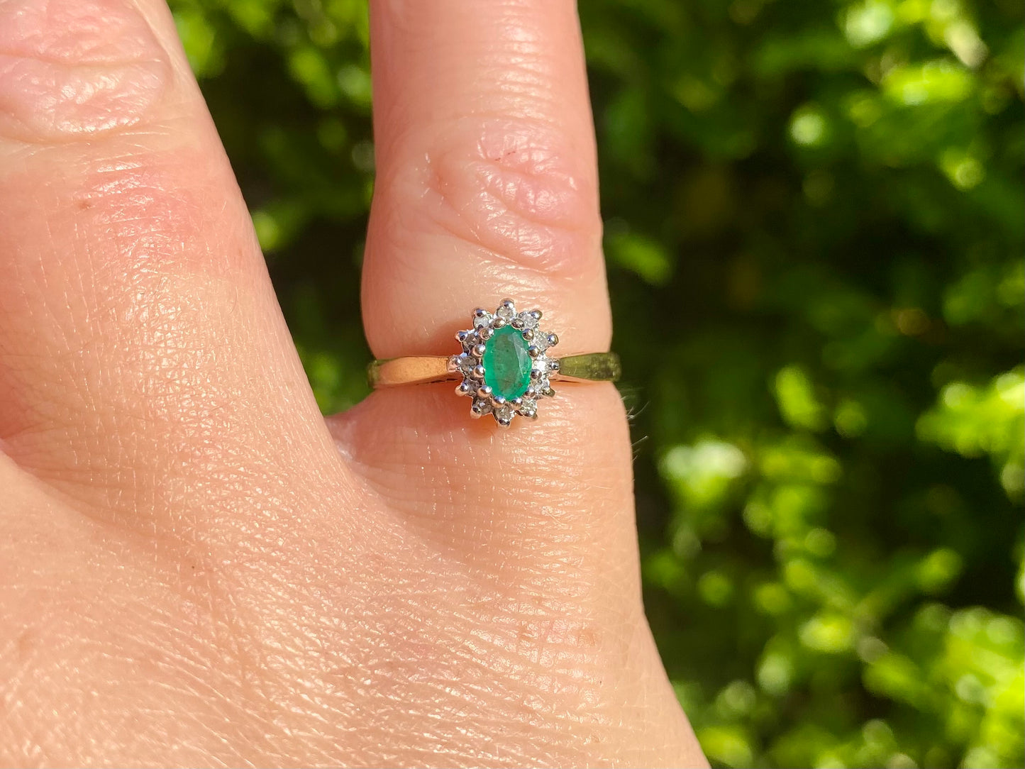 9ct Gold Emerald & Diamond Ring