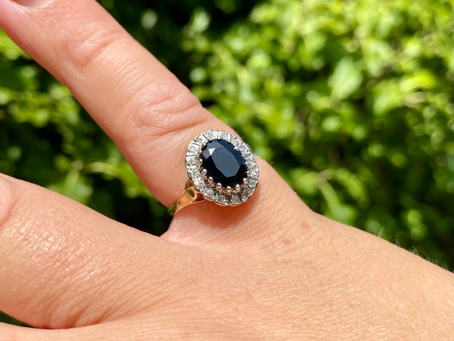 Vintage 9ct Gold Sapphire & Diamond Ring