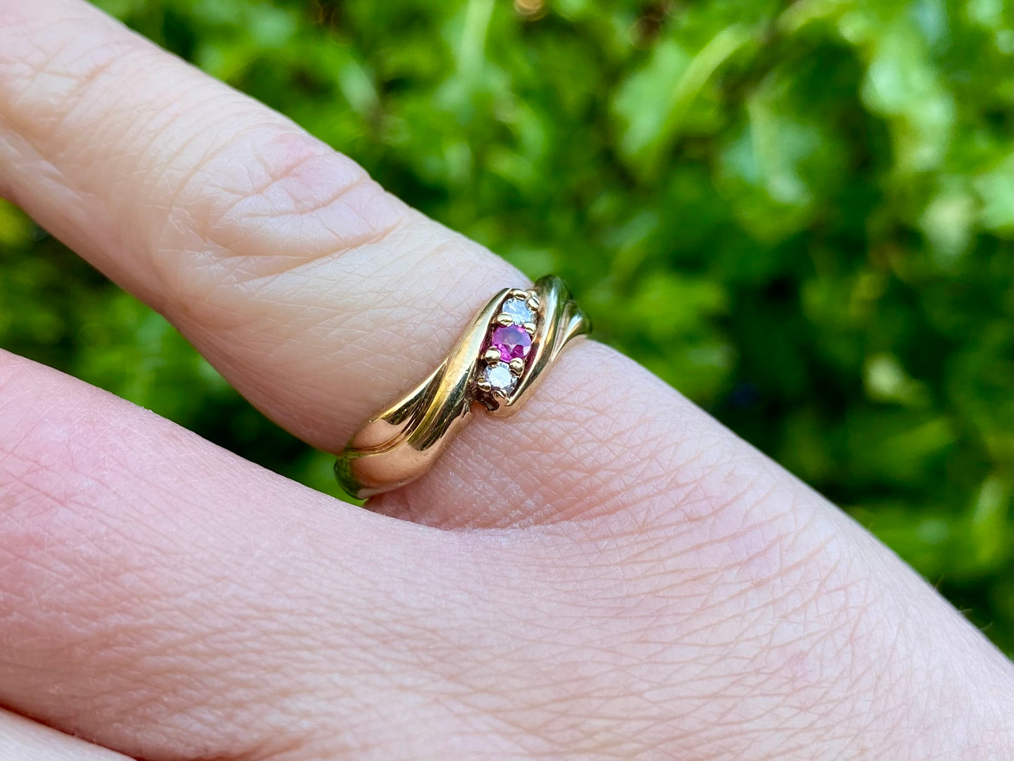 9ct Gold Ruby & Diamond Ring
