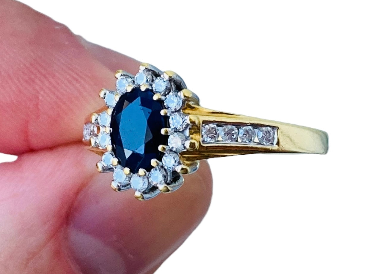 18ct Gold Sapphire & Diamond Ring