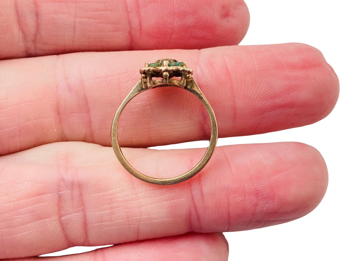 Vintage 9ct Gold Emerald & Diamond Ring
