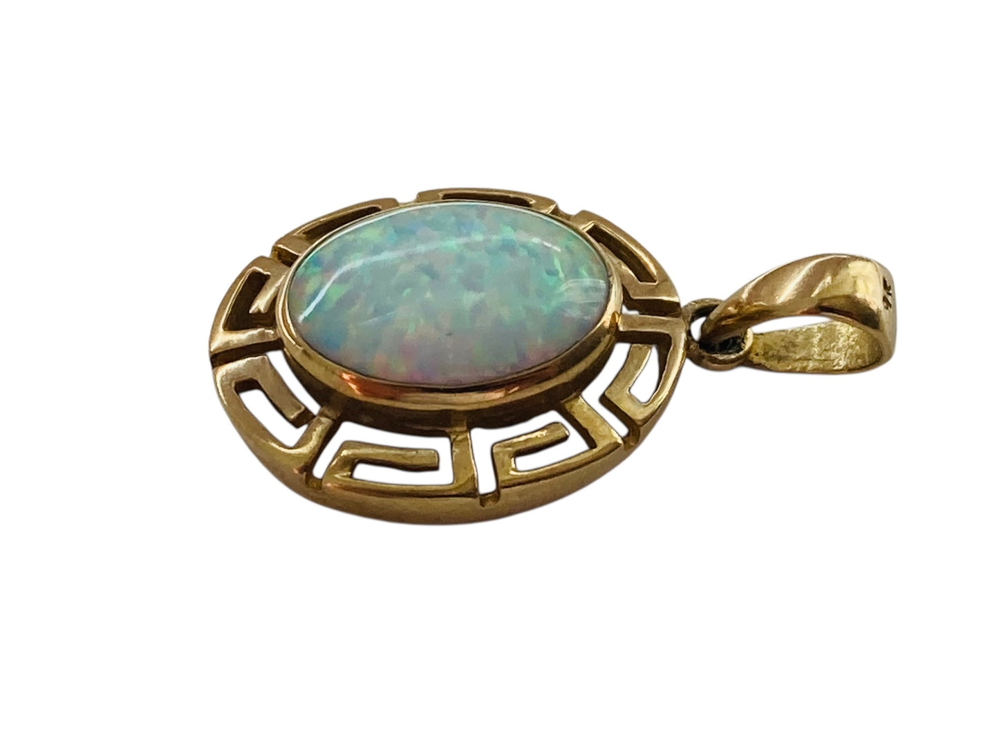 9ct Gold Opal Pendant