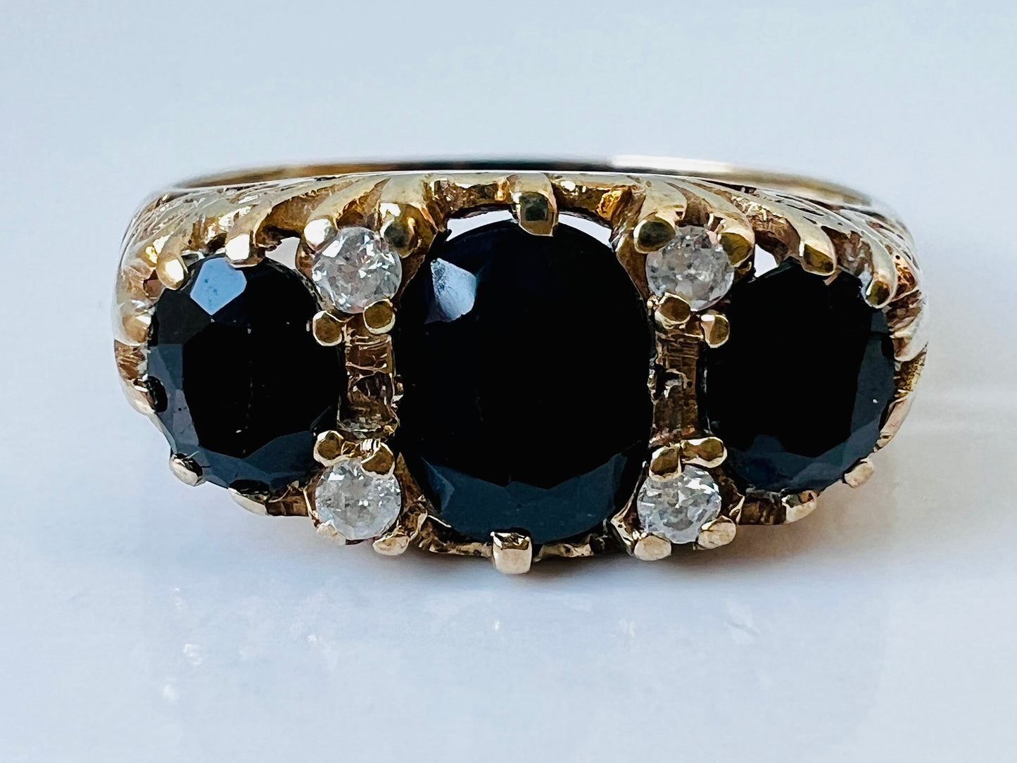 Vintage 9ct Gold Sapphire & Diamond Ring