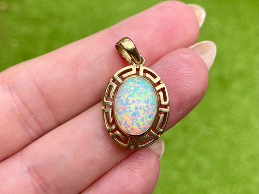 9ct Gold Opal Pendant