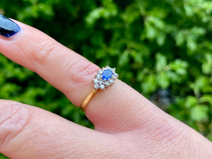 Vintage 18ct Gold Sapphire & Diamond Ring