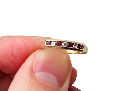 9ct Gold Ruby & Diamond Ring