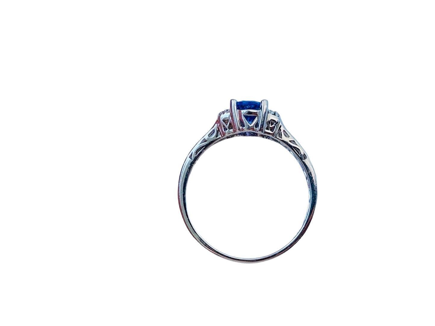 9ct Gold Tanzanite & Diamond Ring