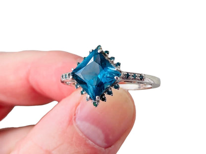 9ct Gold Topaz & Blue Diamond Ring