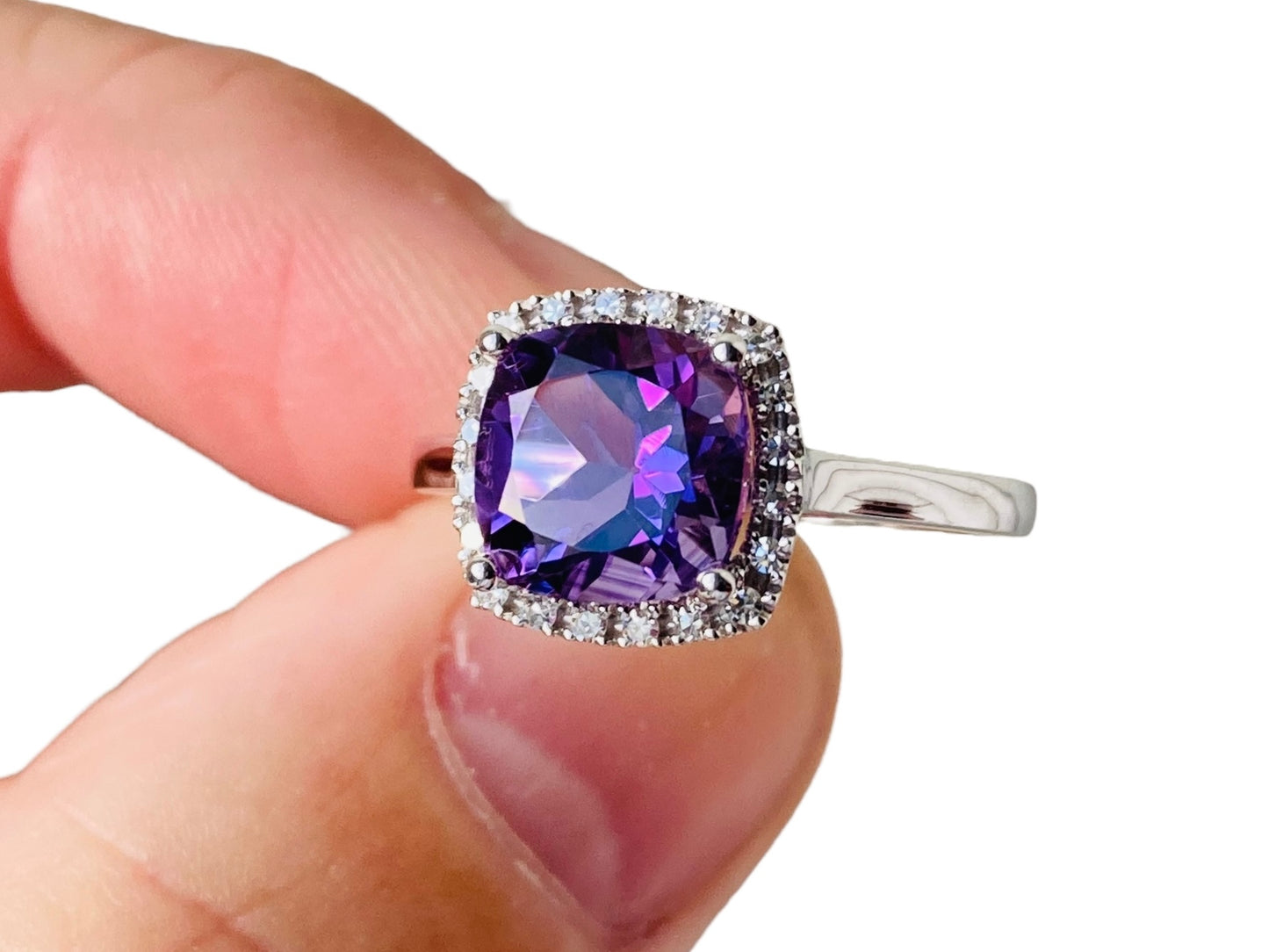 9ct Gold Amethyst & Diamond Halo Ring