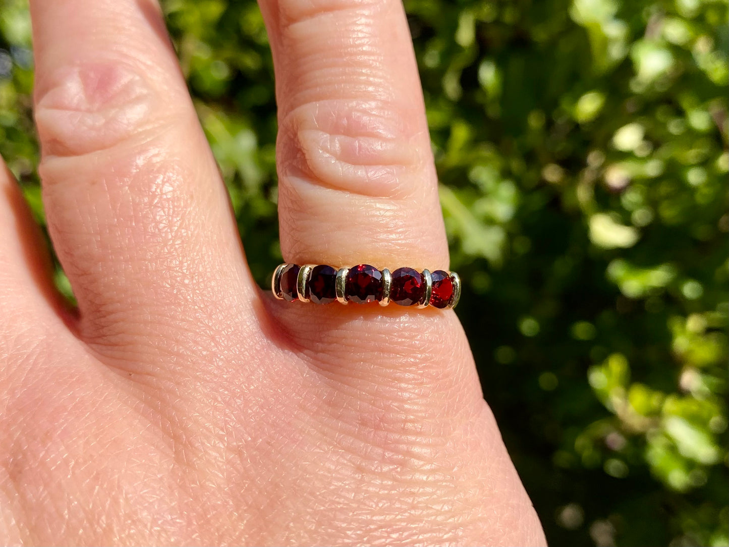 9ct Gold Garnet Ring