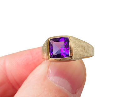 Vintage 9ct Gold Amethyst Ring