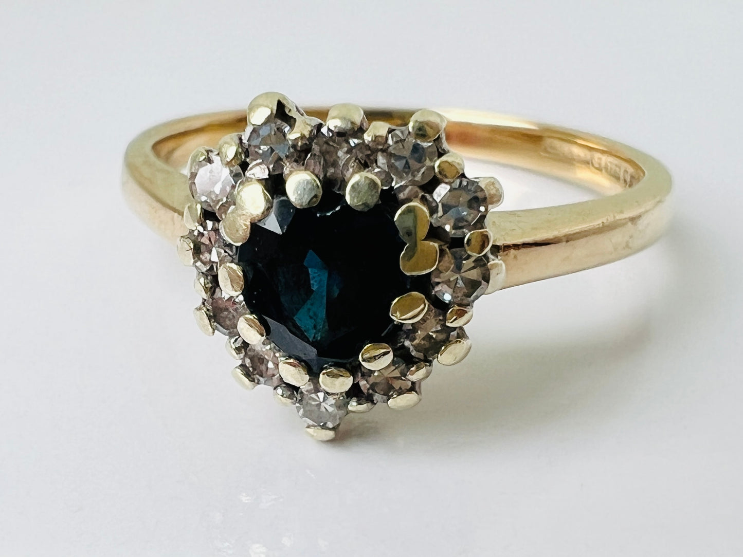 Vintage 9ct Gold Sapphire & Diamond Heart Ring
