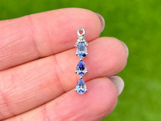 9ct Gold Tanzanite & Diamond Pendant