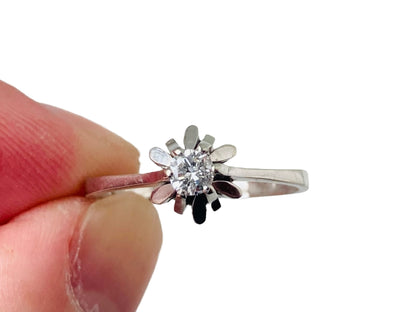 Vintage 18ct Gold Solitaire Diamond Ring