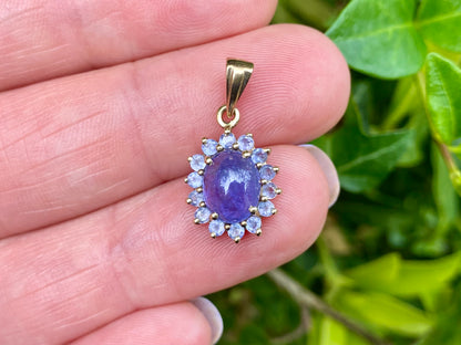 9ct Gold Tanzanite Pendant