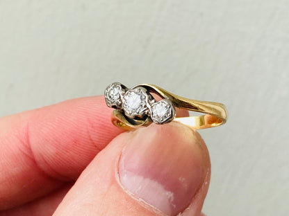 Antique 18ct Gold Diamond Ring