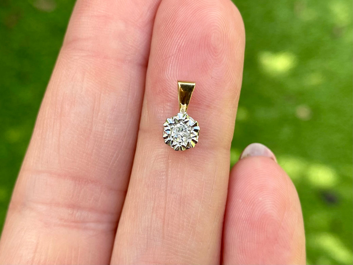 9ct Gold Diamond Solitaire Pendant