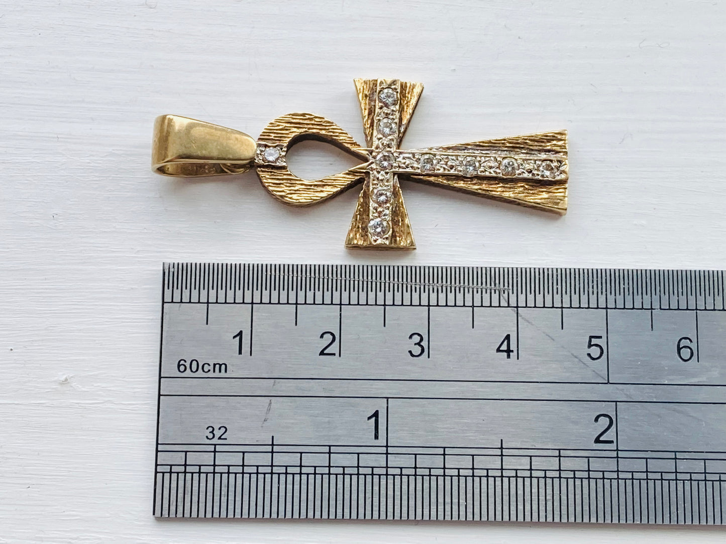 9ct Gold Diamond Cross Ankh Pendant