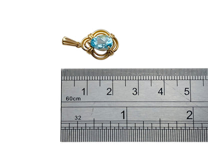 9ct Gold Topaz Pendant