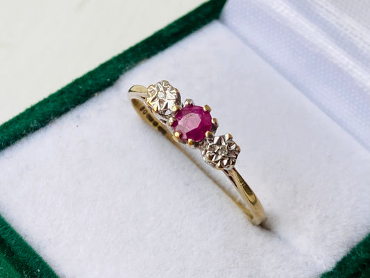 9ct Gold Ruby & Diamond Ring