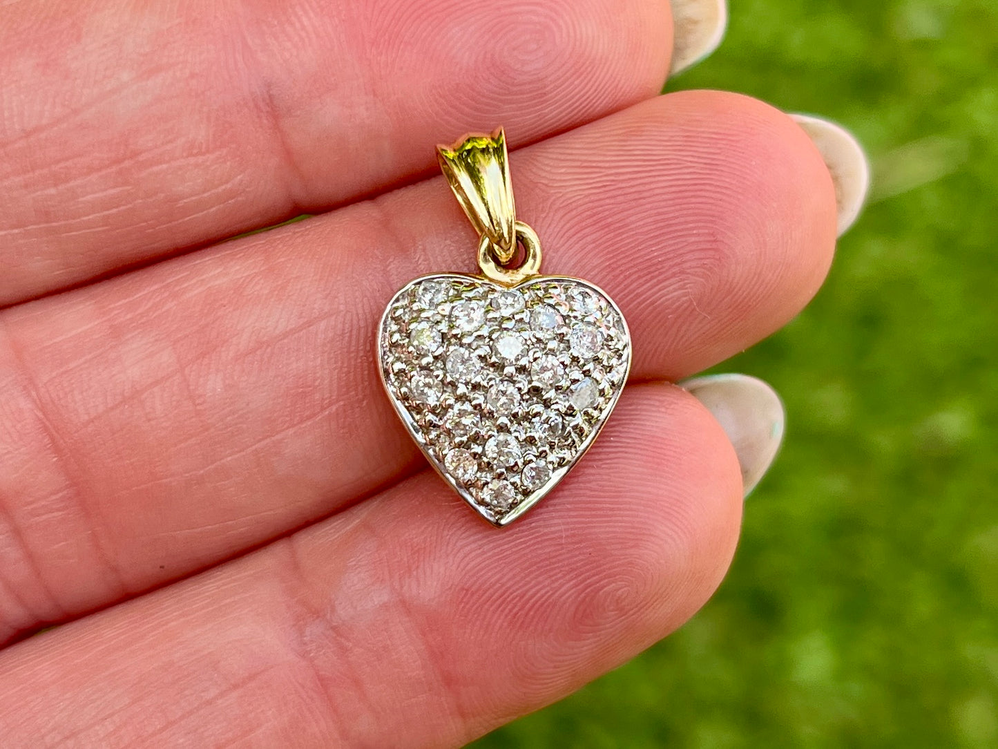 18ct Gold Diamond Pendant