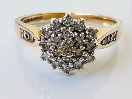 Vintage 9ct Gold Diamond Ring