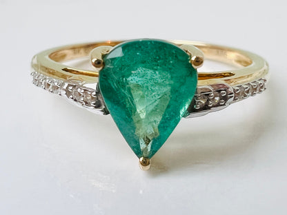 9ct Gold Emerald & Zircon Ring