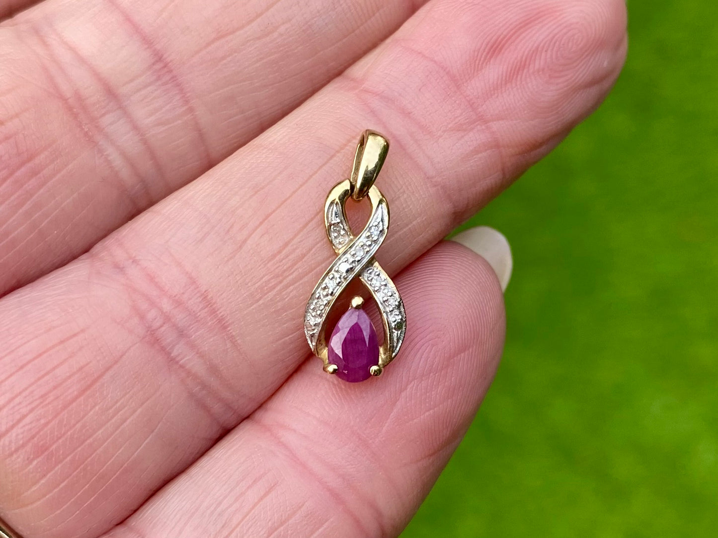 9ct Gold Ruby & Diamond Pendant