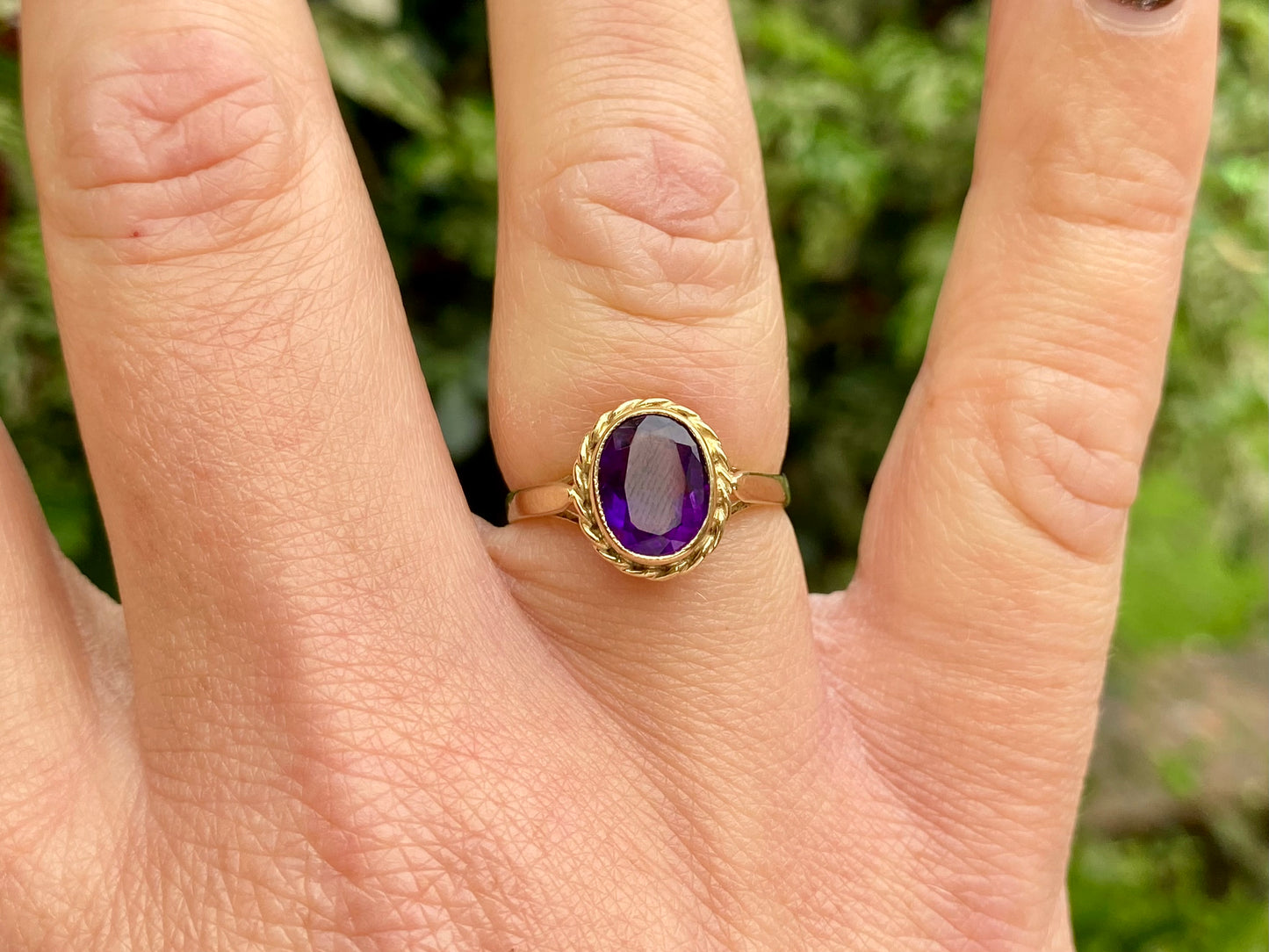 Vintage 9ct Gold Amethyst Ring