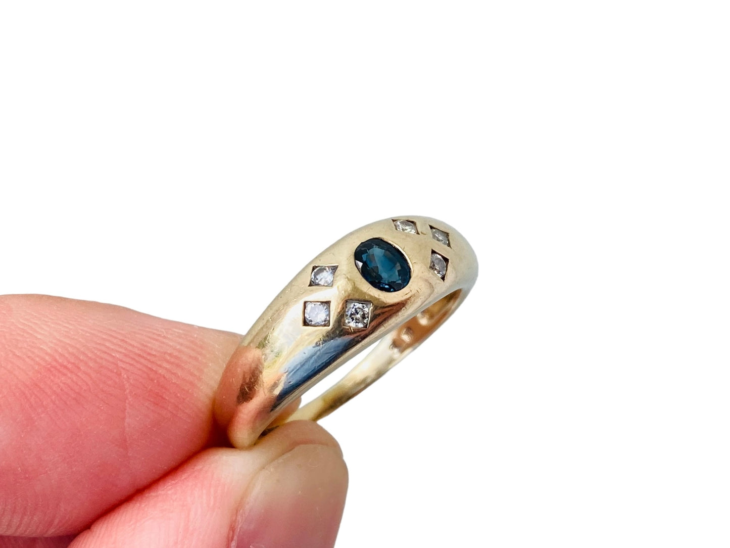 9ct Gold Sapphire & Diamond Ring