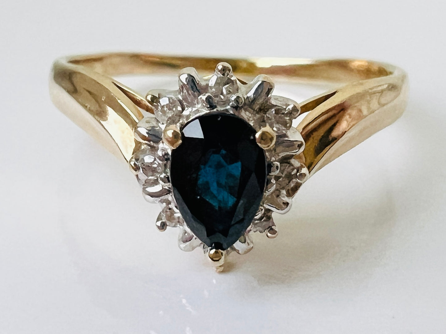 10ct Gold Sapphire & Diamond Ring