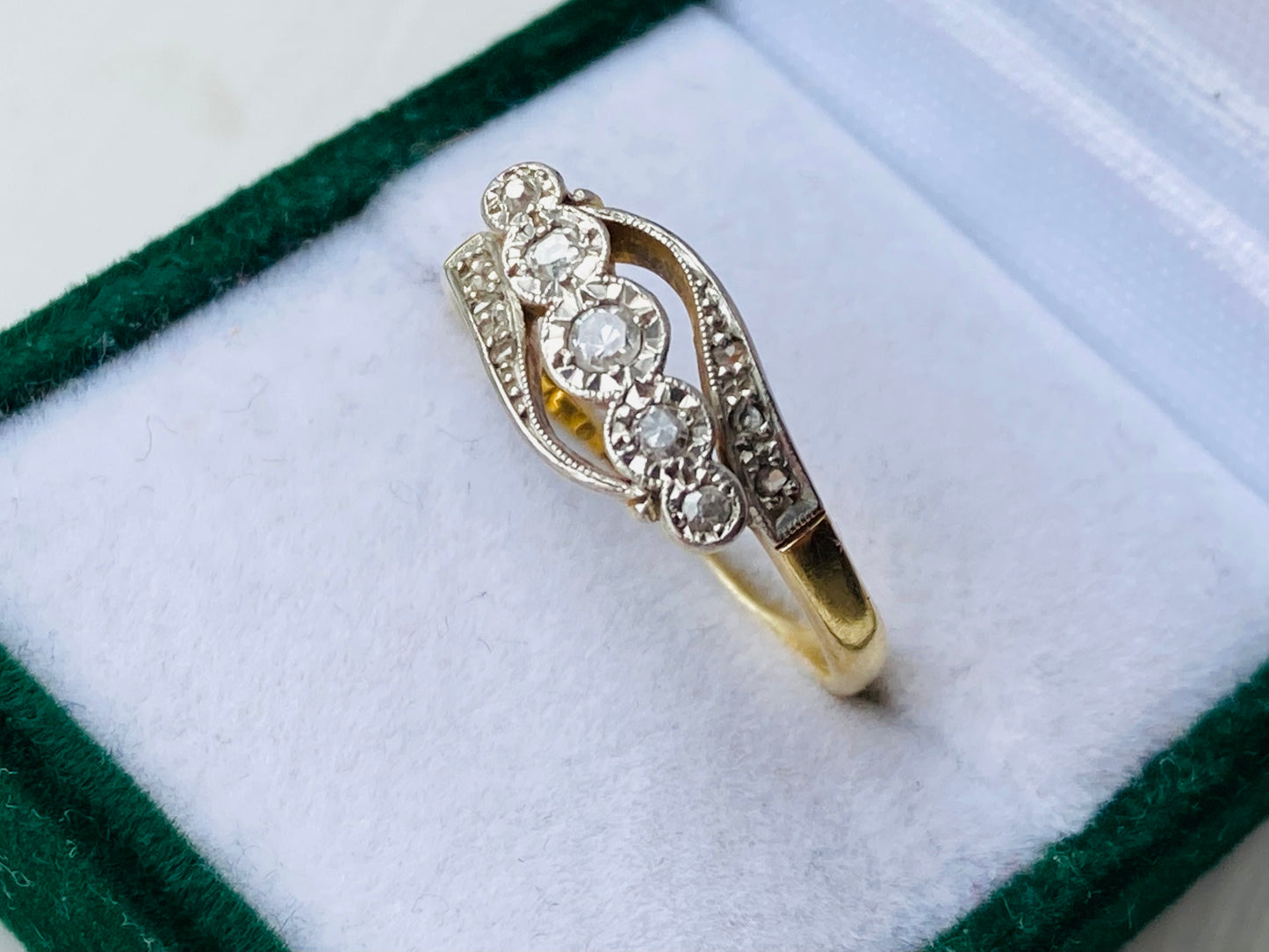 Antique 18ct Gold Diamond Ring