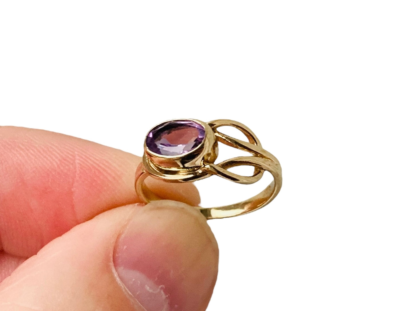 9ct Gold Amethyst Ring