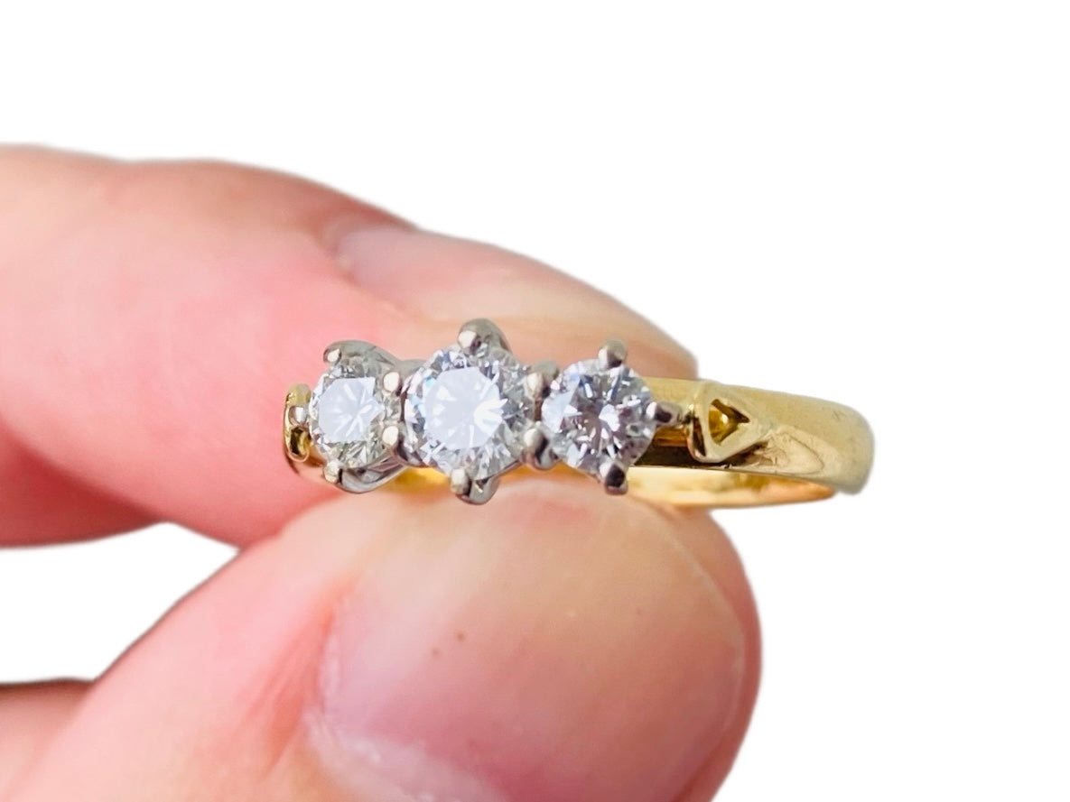 18ct Gold Three-Stone Diamond Ring