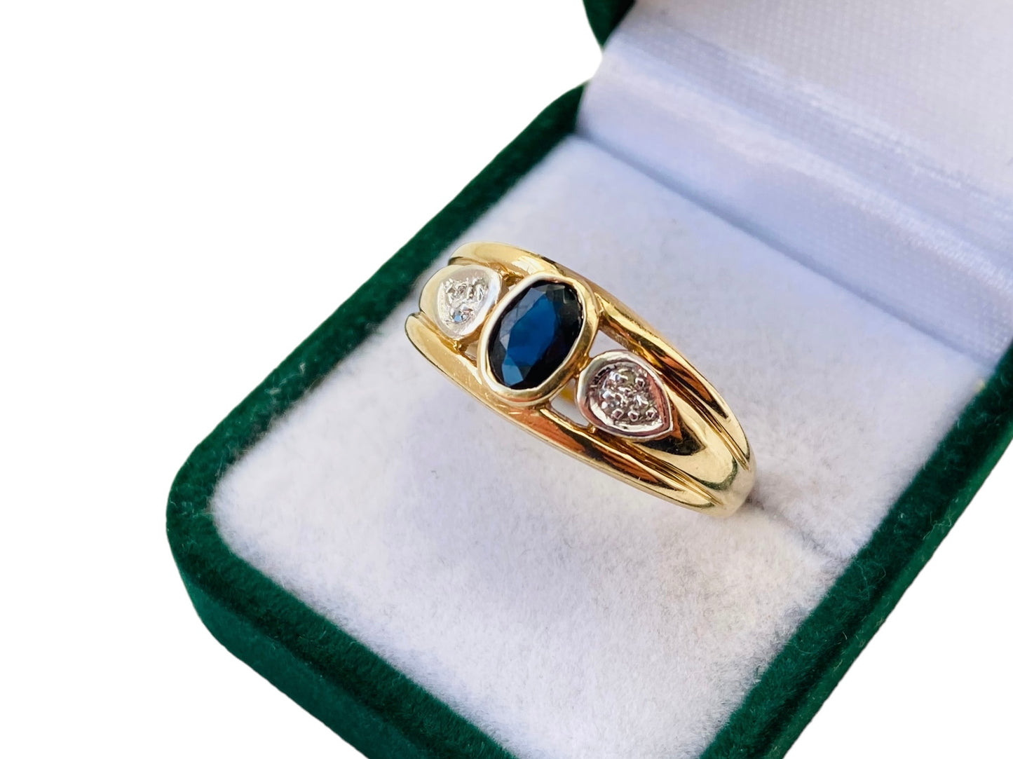 9ct Gold Sapphire & Diamond Ring