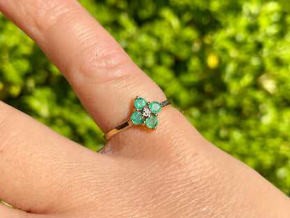 9ct Gold Emerald & Diamond Ring