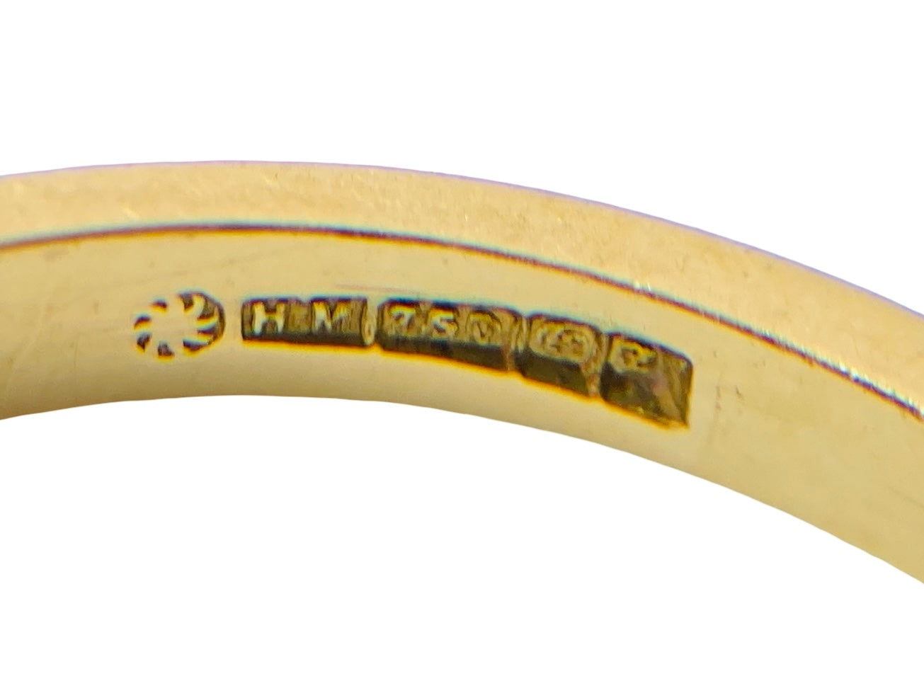 18ct Gold Three-Stone Diamond Ring