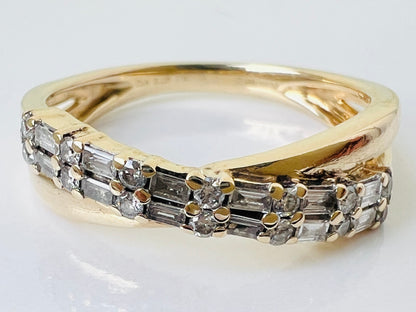 9ct Gold Diamond Crossover  Ring