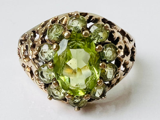 9ct Gold Peridot Ring
