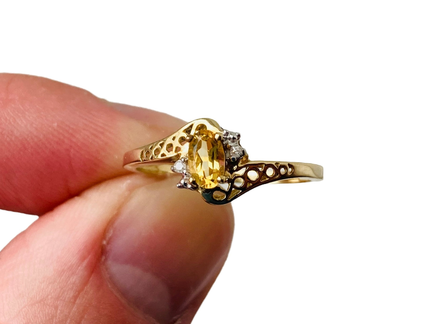 9ct Gold Citrine & Diamond Ring