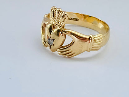 Vintage 9ct Gold Claddagh Diamond Ring