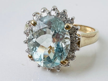 9ct Gold Aquamarine & Diamond Ring