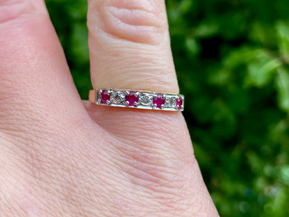 9ct Gold Ruby & Diamond Ring