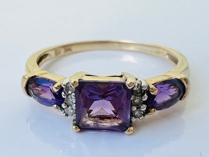 9ct Gold Amethyst & Diamond Ring
